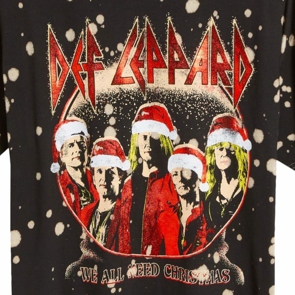 🆕 Def Leppard - Holiday Graphic T-Shirt Size Large - Picture 2 of 6